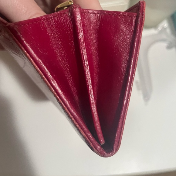 Miu Miu crocodile embossed Wallet in Peonia Fuschia - Picture 7 of 16